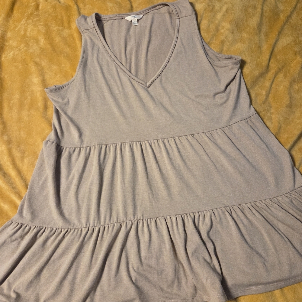 Terra & Sky Taupe Tiered Tank
